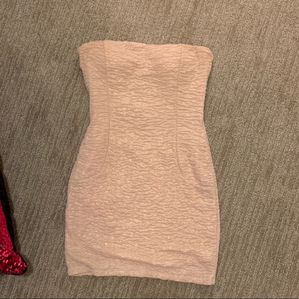 Strapless dress